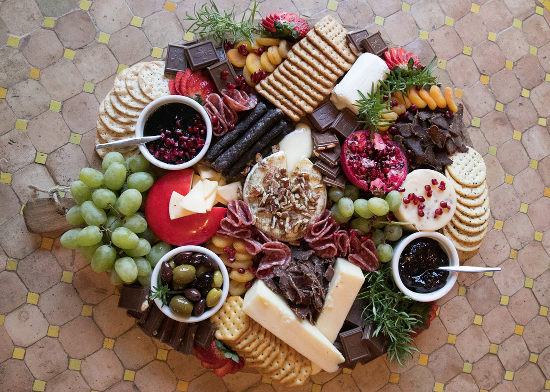 jerky-biltong-droewors-ingredients-charcuterie-board